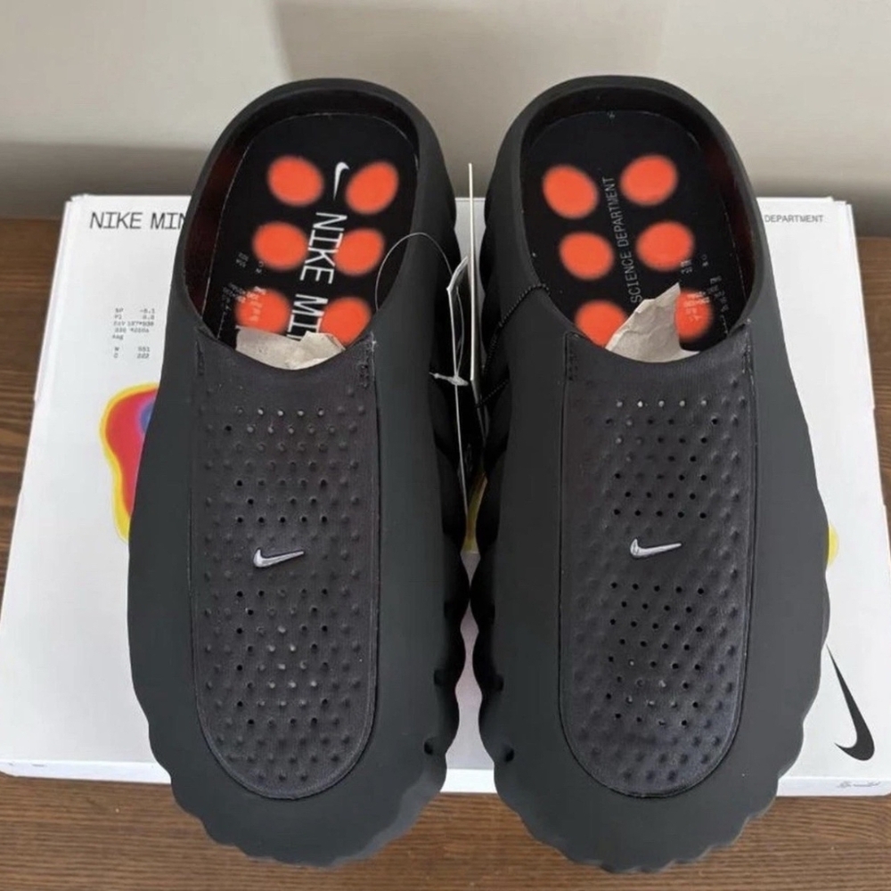 ***RUNS SMALL*** Men's Size 13 Nike Mind 001 Black Chrome Hyper Crimson Slides - Picture 2 of 6